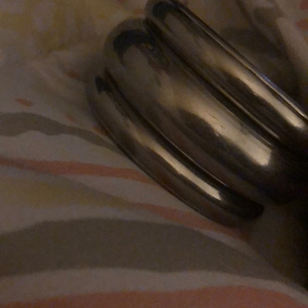 Metal bracelet